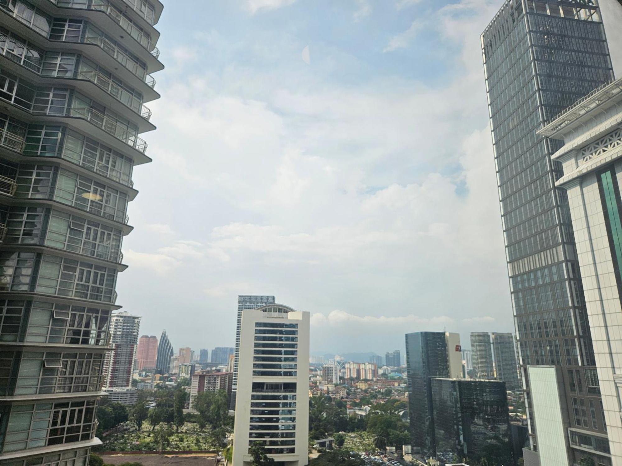 Sky Suites Klcc By Asiapex 쿠알라룸푸르 객실 사진
